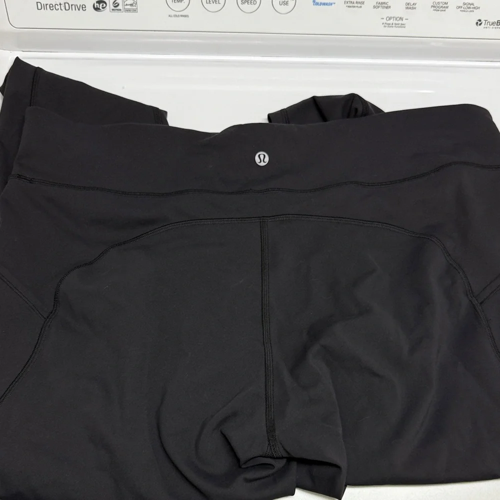 lululemon athletica Black Leggings - Picture 2 of 4
